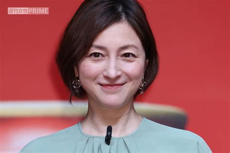 広末涼子 ショートパンツ|広末涼子、ショートパンツで美脚すらり 柄×柄の夏先取りコーデ。